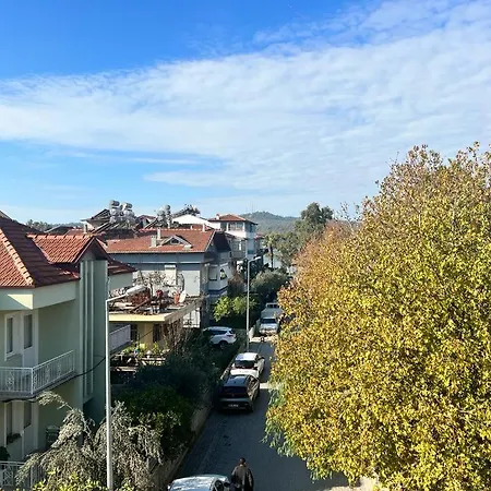 Appartement Spacious 2 Bedroom 1 Living And Dining 1 Sitting 1 Bath
