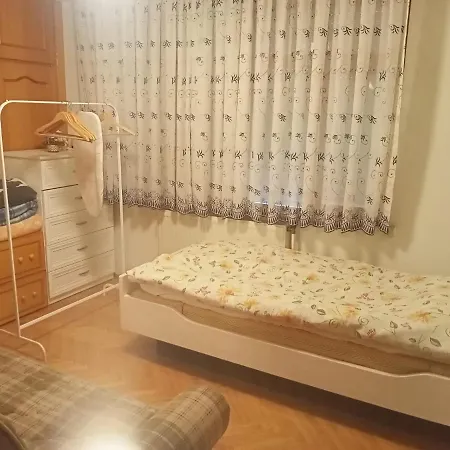 Spacious 2 Bedroom 1 Living And Dining 1 Sitting 1 Bath شقة
